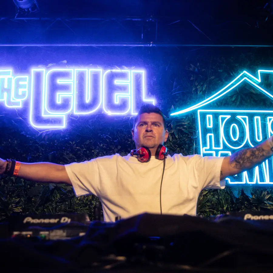Daviddm replay001